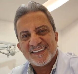 Ex-prefeito Tadeu Palácio critica “apego doentio ao poder”, em publicação nas redes sociais