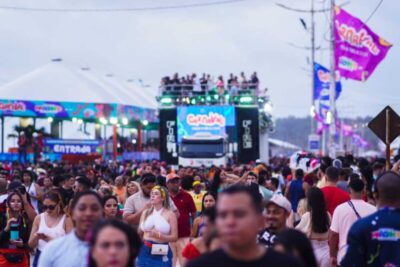 Criatividade e alegria tomam orla de São Luís neste domingo (17)