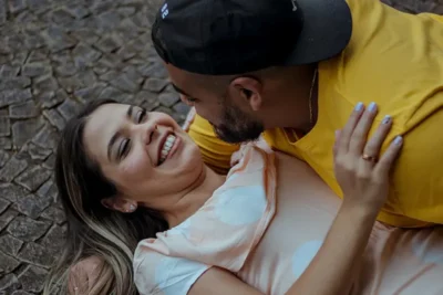 10 ideias FANTÁSTICAS para comemorar o dia dos namorados e fortalecer a sua relação!