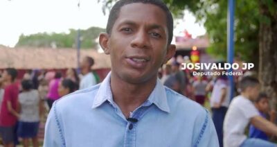Deputado Federal Josivaldo JP pode nadar, nadar e morrer na praia