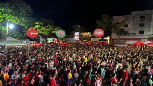 Multidão lota praça José Sarney no 2º Pré-Carnaval da Reconstrução em Pinheiro