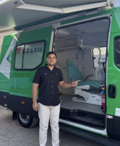 Em Sorocaba-SP secretário de Saúde Arthur Leda recebe odontomovel para para Tuntum