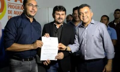O que faz o Secretário de Agricultura do Município de Imperatriz, além de passar o dia em grupos  de Whatsapp apenas compartilhando ações de outras secretarias da prefeitura?