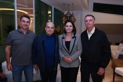 Bolsonaro e Ibaneis se reencontram em Brasília e discutem alianças para 2026