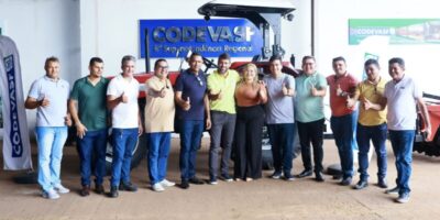 Pedro Lucas Fernandes entrega trator agrícola para Jenipapo dos Vieiras