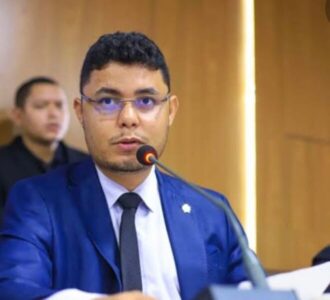 “Assegurar o bem estar do cidadão faz parte do trabalho do agente político”, diz Ribeiro Neto ao visitar Clínica da Família