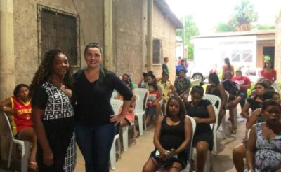Prefeita Fabiana Mendes realiza a Segunda Entrega de Kits Maternidade através do projeto "Colo de Mãe".