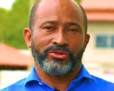 Prefeito de Peri-Mirim vai torrar quase R$ 2 milhões com aluguel de veículos