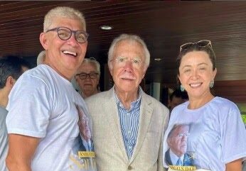 Prefeito Zé Martins participa de almoço em homenagem ao ex-presidente José Sarney