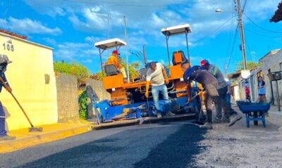 Prefeito Calvet Filho, inicia pavimentação asfáltica em ruas do povoado São Simão