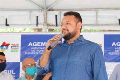 Clayton Noleto acompanha obras de pavimentação urbana em Imperatriz