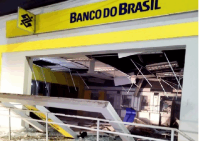 Bandidos explodem agência do Banco do Brasil de Rosário