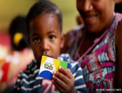 Caixa começa a pagar Bolsa Família