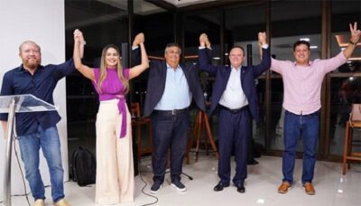 Flávio Dino e Camarão comemoram retorno de Carlos Brandão ao MA