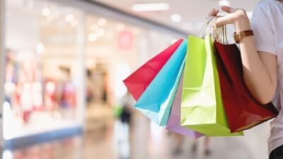 Agosto infinito? Como lidar com gastos de um mês com cinco fins de semana