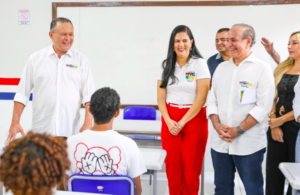 Brandão entrega escolas reformadas e quadras poliesportivas em São Luís