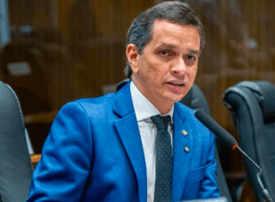 Ricardo Arruda ressalta valorização salarial dos militares do MA