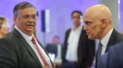 Mera coincidência ou troca de favores ???