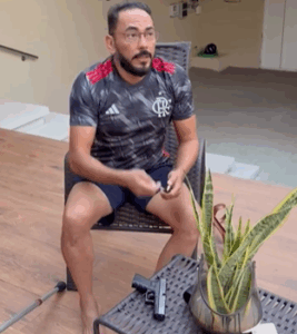 Assis Ramos envia recado a criminosos após assaltos no bairro onde mora
