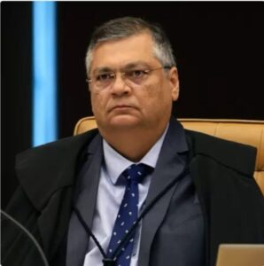 Investigação: Dino aciona PF para apurar R$ 694 milhões em emendas parlamentares
