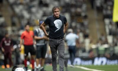Oito meses depois da contratação, Cuca é demitido pelo Atlético Mineiro