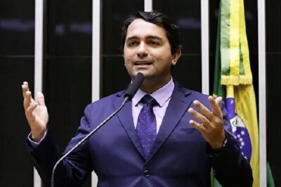 Deputado Júnior Lourenço entre os mais faltosos na Câmara Federal