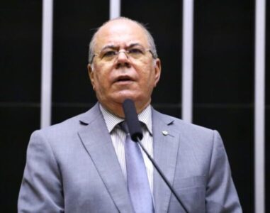 Fiscalizar a devolução de saques indevidos nas contas dos aposentados é proposta por Hildo Rocha