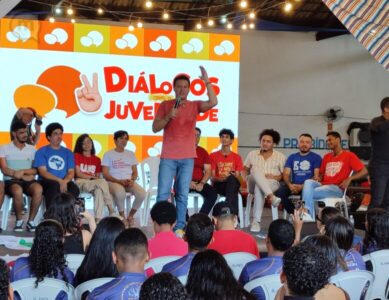 Felipe Camarão reúne juventude e reafirma compromisso com inclusão social no Maranhão