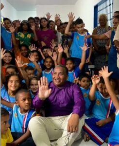 Prefeitura de Alcântara entrega escola reformada e equipada na comunidade Japeú