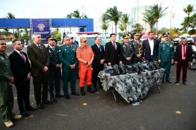 Governo promove quase 700 policiais militares e realiza entrega de 55 automóveis para reforçar o policiamento