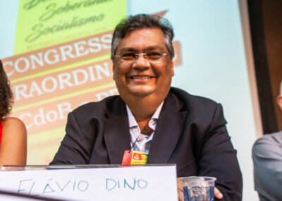 Federação desautoriza PCdoB a atuar isoladamente em ação sob Dino no STF