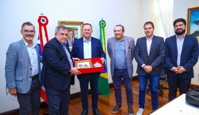 Carlos Brandão recebe ministro Paulo Alvim um dia antes do lançamento do primeiro foguete privado em Alcântara