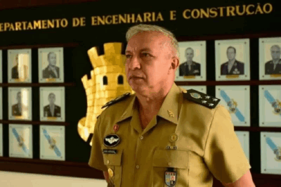 Dedo na cara e ameaça: comandante do Exército demitido peitou Flávio Dino