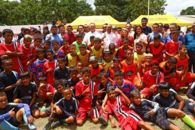 Governador Brandão inaugura o primeiro estádio do município de São Benedito do Rio Preto