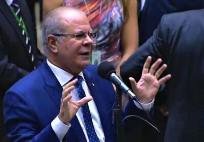 Hildo Rocha vai pra cima de Flávio Dino
