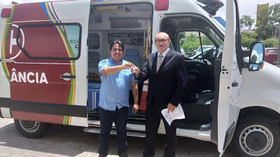 Prefeito João Igor recebeu mais uma ambulância no Palácio dos Leões