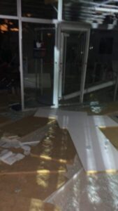 Bandidos explodem agencia do Bradesco em Monção, fazem reféns e fogem em barco