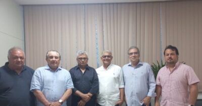 Prefeito Zé Martins participa de reunião com Zé Reinaldo Tavares e membros do Fórum da Baixada Maranhense