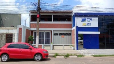 Aluga-se Casa na Av. 1 de Maio, centro de Codó; (99) 98833-1823