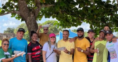 Ação Social em Três Marias: Gilmar Pereira distribui peixes em Três Marias e Região