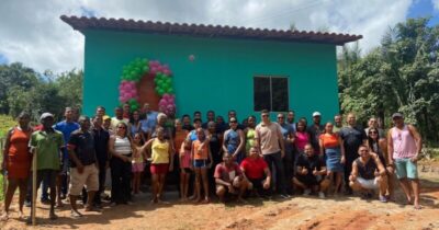 Em Central, casa para quem precisa: Silvanira de Baixo Seco e Risecleude do Bairro Colônia