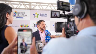 Cláudio Cunha destaca compromisso com a boa gestão pública durante Fórum da Rede de Parcerias