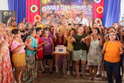 SEMDES promove baile de despedida das férias com muita animação e concurso de dança