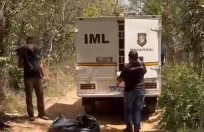 Dois corpos são encontrados sem cabeças, braços e pernas