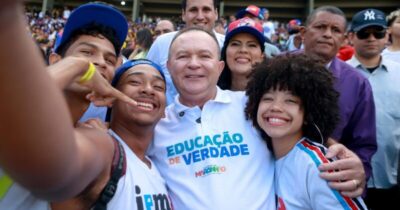 Tô conectado: Brandão inicia a entrega de cerca 250 mil tablets a estudantes e assina medida provisória que institui programa Educação de Verdade*