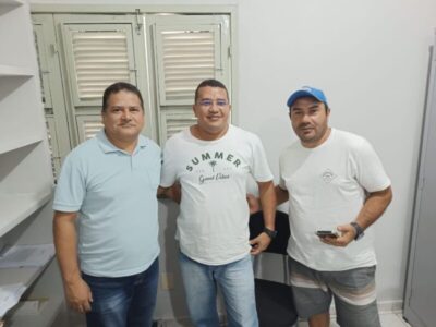 Parceria entre o Vereador Oziel de Canárias , Júnior Borba e a Prefeitura de Araioses, será realizada a limpeza de um manguezal