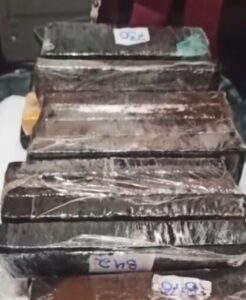 Mulher que vinha de São Paulo para Pedreiras é presa com 18 kg de maconha em Grajaú