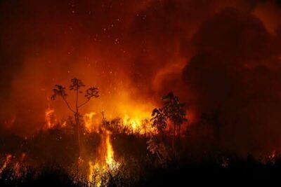Incêndio na Chapada das Mesas na noite deste sábado (14).