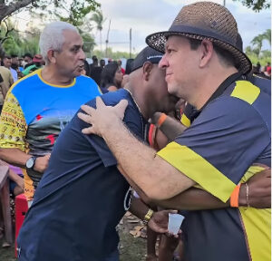 Prefeito Deyvison do Posto prestigia tradicional torneio de Prado do Litoral Maranhense