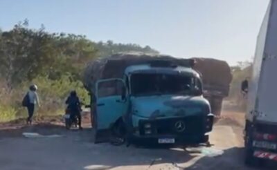 Acidente envolvendo caminhão e carreta é registrado na BR-222 entre Vargem Grande e Chapadinha